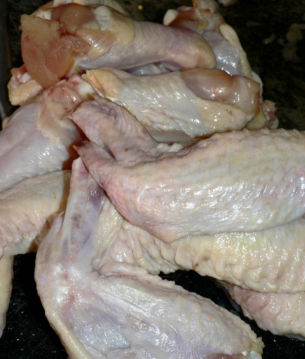 Raw Chicken Wings