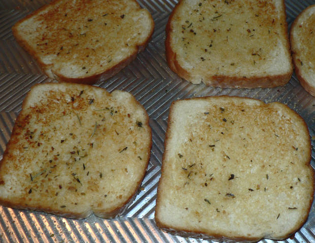 Baked Bread with Butter Garlic Mixture