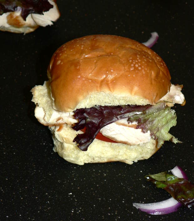 This Best Grilled Chicken Sandwich Recipe is very simple to make, and it packs a lot of flavor. A perfect dinner sandwich goes really great with a potato salad #healthyrecipes #healthyeating #cooking #food #recipes #dairyfree