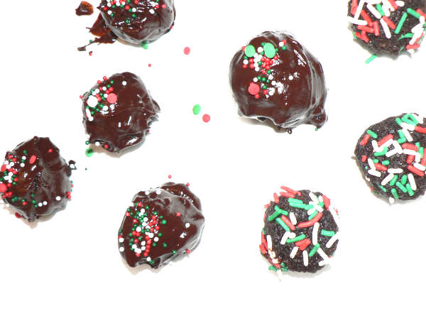 Christmas cake pops