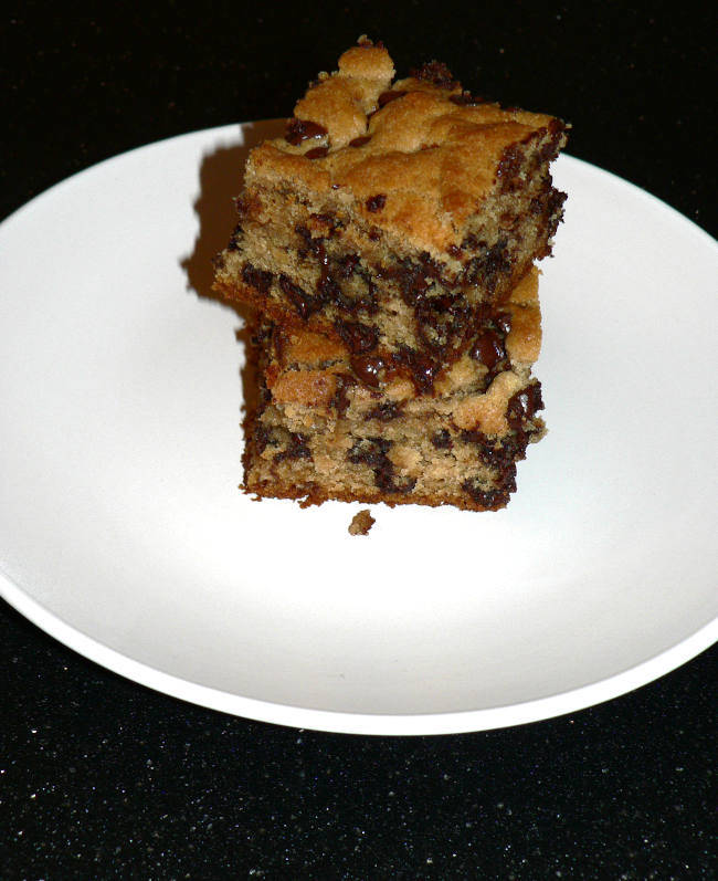 Cookie Bars with Chocolate Chips