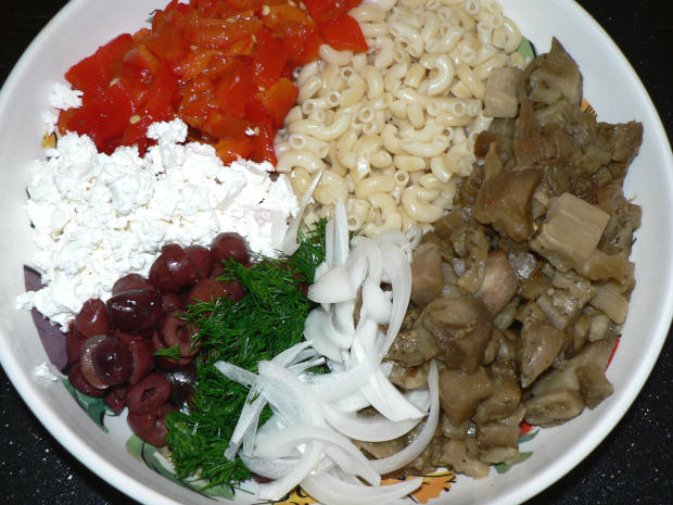Ingredients for Mediterranean pasta salad