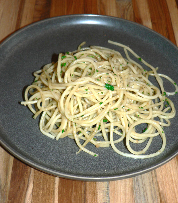 Aglio e Olio Pasta