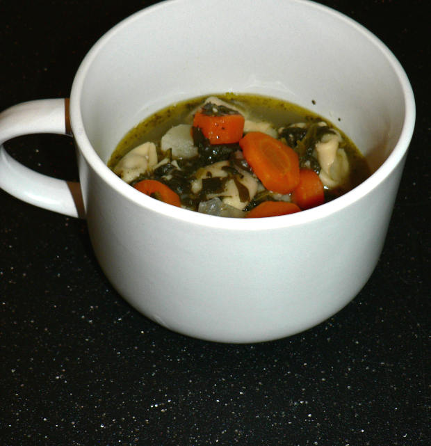 Spinach Tortellini Soup in a Mug