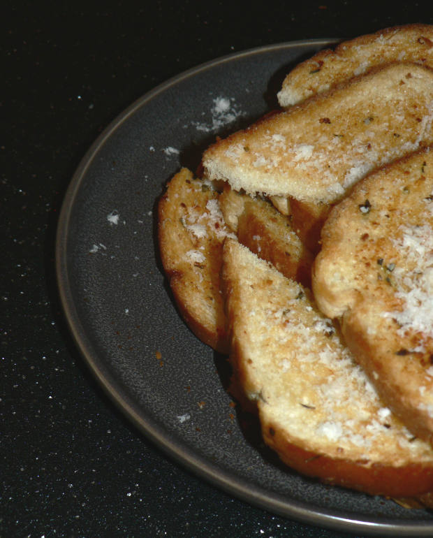 Garlic Bread on a Plate