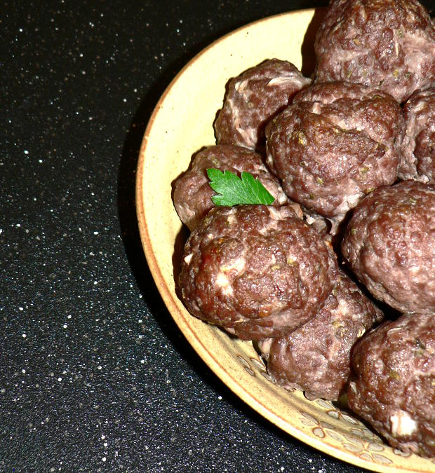 How to make delicious Italian Meatballs, find out the easiest recipe for making the most amazing Italian meatballs #healthy #healthyrecipes #healthyfood #healthyeating #cooking #food #recipes #vegetarian #vegetarianrecipes #vegetables #veganrecipes #vegan #veganfood #ketodiet #ketorecipes #lowcarb #lowcarbdiet #lowcarbrecipes #glutenfree #glutenfreerecipes #dairyfree #italian