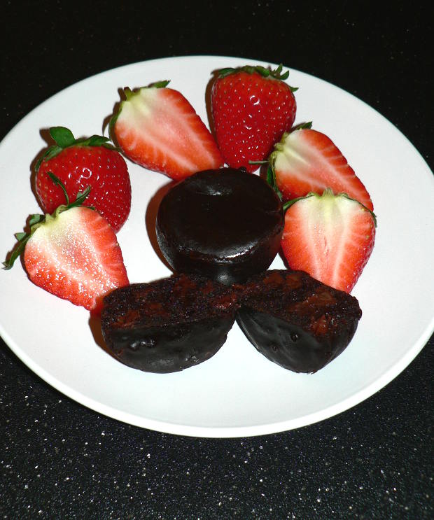 IP Chocolate Fudgy Brownies On a Plate with Strawberries