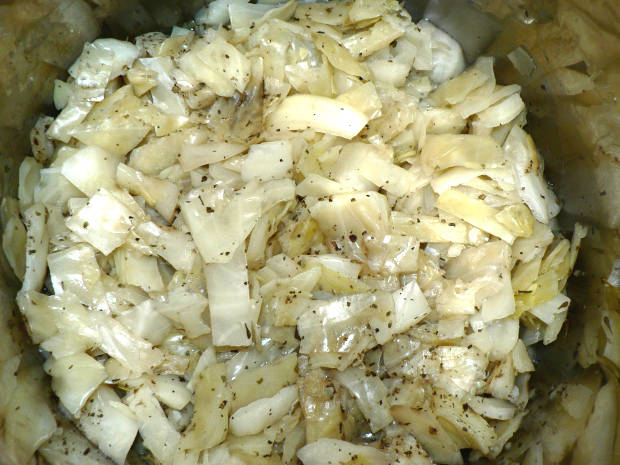 Cooked Cabbage and Italian Seasoning in the Instant Pot