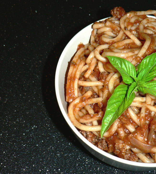 Spaghetti and Meat in a bowl