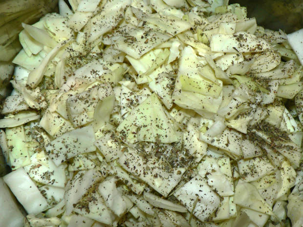 Chopped Cabbage and Italian Seasoning in the Instant Pot