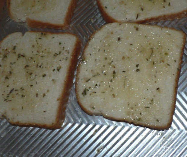 Bread with Butter Garlic Mixture