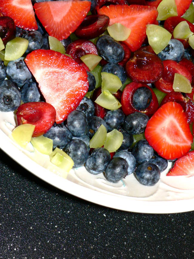 Amazingly delicious Strawberry Cherry Salad, find out how to make this delicious vegan summer salad #healthy #healthyrecipes #healthyfood #healthyeating #cooking #food #recipes #vegetarian #vegetarianrecipes #vegetables #veganrecipes #vegan #veganfood #glutenfree #glutenfreerecipes #dairyfree #sidedish