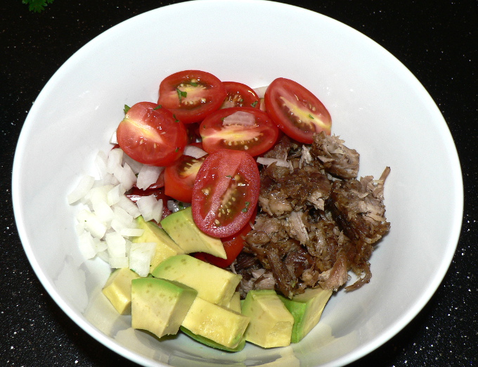 Keto Carnitas Bowl With Cauliflower Rice, a healthy, delicious, low carb Keto dinner recipe #healthy #healthyrecipes #healthyfood #glutenfree #lowcarb #keto #healthy #lowcarbdiet #ketodiet #dairyfree #healthyrecipes #healthyfood #healthylifestyle #healthyeating #dinner #dinnerrecipes