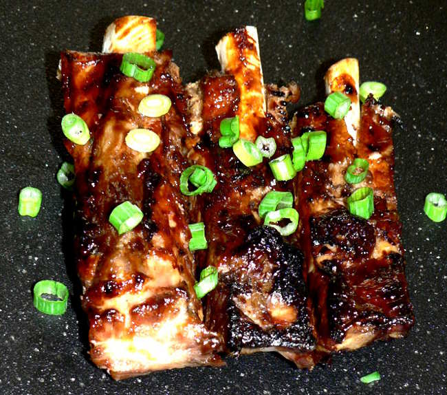 Instant Pot Ribs, find out the easiest, most delicious recipe for making ribs in the Instant Pot! These Instant Pot Ribs are healthy, delicious and take less than an hour to make #instantpot #recipe #cooking