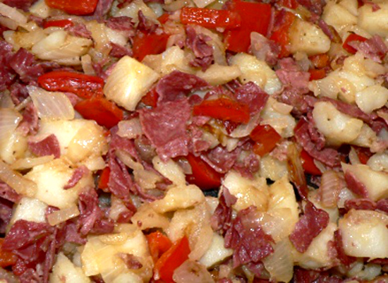 How to Make Corned Beef Hash, here is the simplest, easiest and most delicious corned beef hash recipe #cooking #recipe