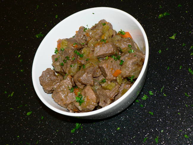 Find out how to make Instant Pot beef stew for a weekend dinner. Everyone will love this Instant Pot beef stew that you will make #instantpot #healthy #healthyrecipes #healthyfood #healthyeating #cooking #food #recipes #ketodiet #ketorecipes #lowcarb #lowcarbdiet #lowcarbrecipes #glutenfree #glutenfreerecipes #dairyfree