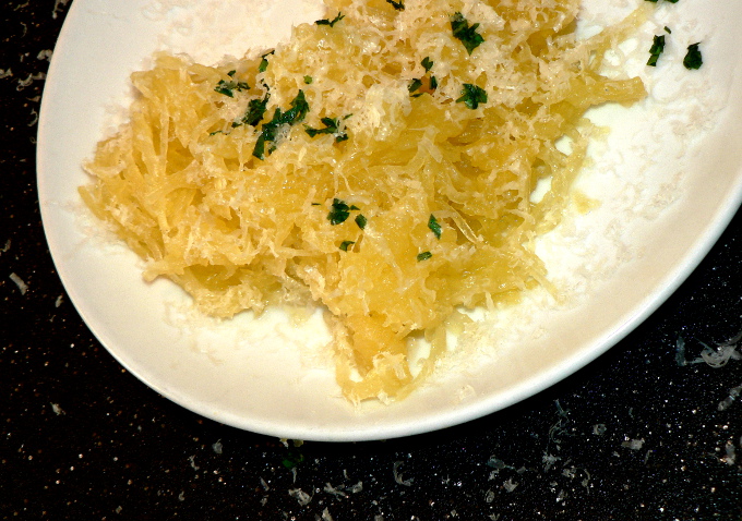 Spaghetti Squash With Butter and Parmesan, vegetarian and low carb, delicious dinner dish #healthy #healthyrecipes #healthyfood #healthyeating #cooking #food #recipes #vegatarian #vegetarianrecipes #vegetables #ketodiet #ketorecipes #lowcarb #lowcarbdiet #lowcarbrecipes #glutenfree #glutenfreerecipes #maindish #fall