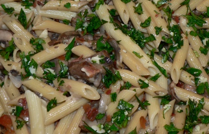 Easy Pasta With Pancetta and Mushrooms