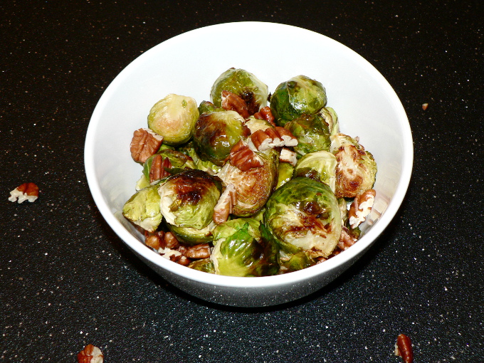 Roasted Brussel Sprouts With Pecans, are an amazing, healthy and delicious side dish #healthy #healthy #healthyrecipes #healthyfood #healthyeating #cooking #food #recipes #vegatarian #vegetarianrecipes #vegetables #veganrecipes #vegan #veganfood #ketodiet #ketorecipes #lowcarb #lowcarbdiet #lowcarbrecipes #glutenfree #glutenfreerecipes #dairyfree #sidedish #fall #thanksgiving