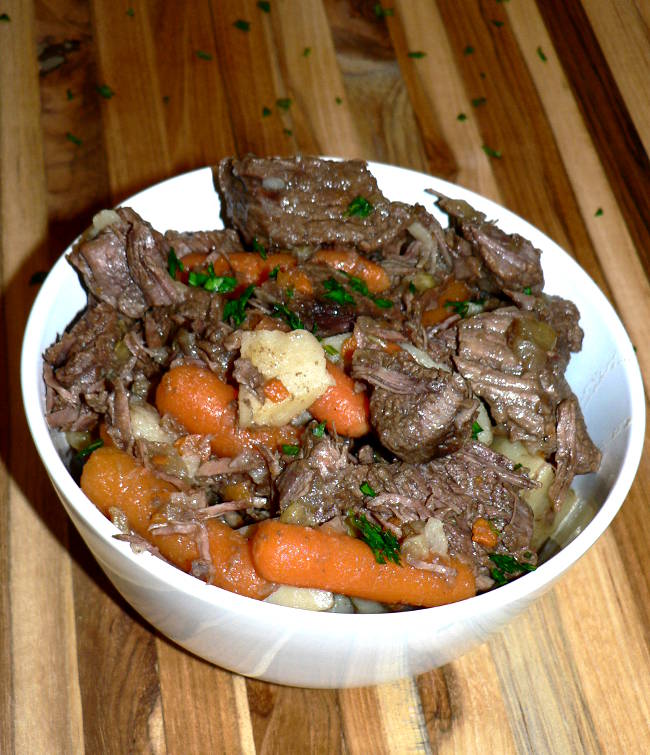 Traditional Irish Stew made the easy way in the Instant Pot! Find out how to make this delicious beef stew for St Patricks Day #instantpot #healthy #healthyrecipes #healthyfood #healthyeating #cooking #food #recipes #glutenfree #glutenfreerecipes #dairyfree #stpatrick